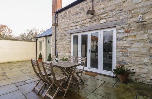 Highbridge House | Magnolia Barn: Pet & Child Friendly with 9.3/10 Guest Ratings