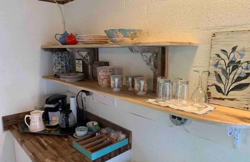 Lackey Cottage | Relax at Magnolia Cottage by the River: Ocean Views Await