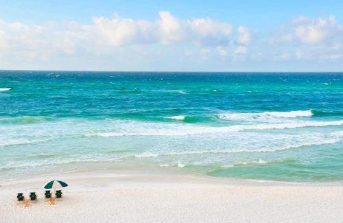 Seacrest House | Magnolia Cottage: Family-Friendly Retreat with Pool Access