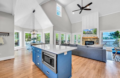 Moneta House | Magnolia Cove: Lakefront Escape with Heated Pool & Fire Pit