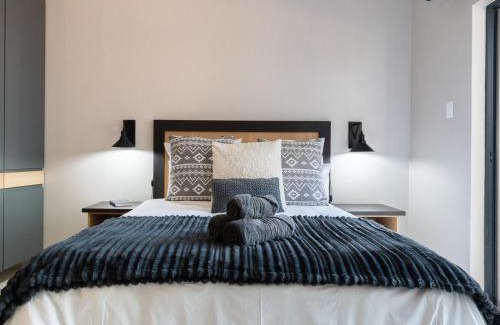 Alberton House | Budget-Friendly Magnolia Guesthouse: Child-Friendly Retreat