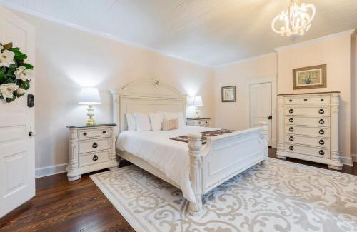 Clayton Bed & Breakfast | Magnolia Inn