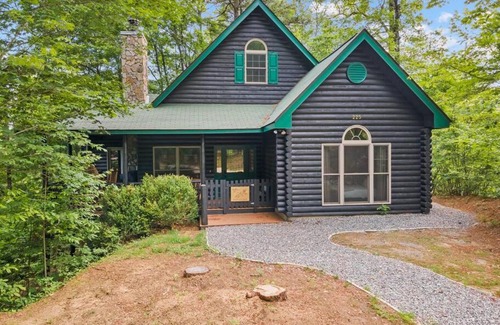 Bryson City House | Magnolia Pine: Hot Tub Retreat with Mountain Views