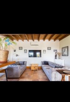 Saint-Frajou House | Magnolia Résidence: Pet-Friendly Heaven with Ocean Views