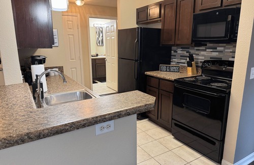 Tupelo Apartment | Magnolia Serenity: 2BR Retreat with Pool and Gym Access