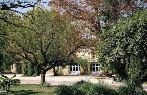 Althen-des-Paluds House | Magnolia- Suite dans Mas Provençal du 18ème siècle