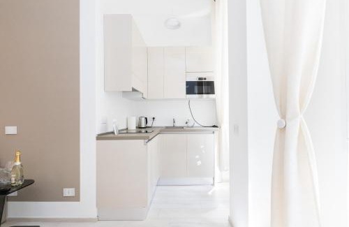 Tricolore Apartment | Magnolia Apartments: Stylish Stay Near Visconti Duomo