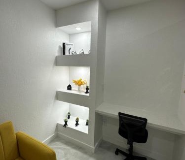 Westminister Apartment | Inviting Magnolias Suite: Family-Friendly Retreat with High Ratings