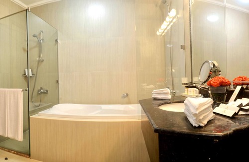Diplomatic Area Apartment | Magnum Hotel & Suites West Bay