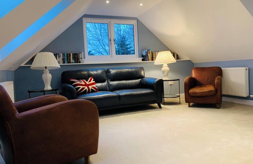 Sawston Apartment | Magog View peaceful top floor barn conversion in South Cambridge