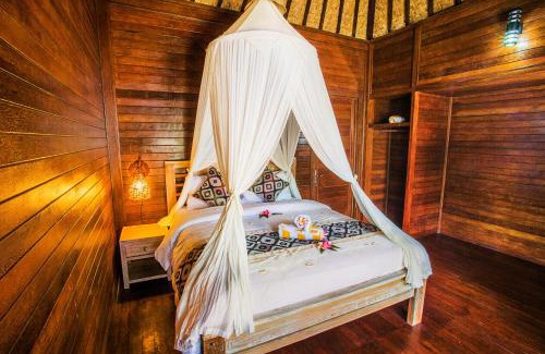 Ceningan Island Resort | Unforgettable Stays at Maha Guru Huts with Pool & Breakfast