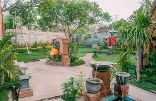 Goris Cottage | Discover Maha Nusa Menjangan: Family-Friendly Retreat