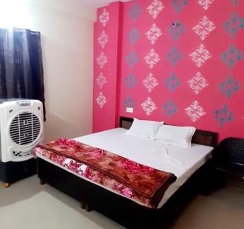 Ujjain House | Top-Rated Mahakal Home Guest House with Hot Tub Amenities