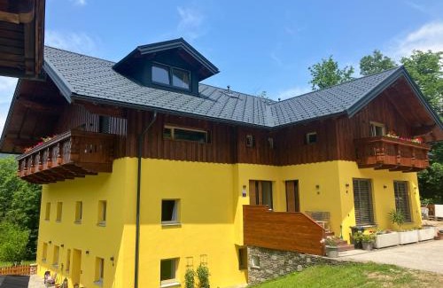 Faistenau Apartment | Top-Rated Mahdgut with Hot Tub & Family-Friendly Amenities