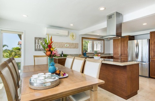 Hawaii Kai House | Discover Makani Lani: Tropical Modern Home with Pool & Views