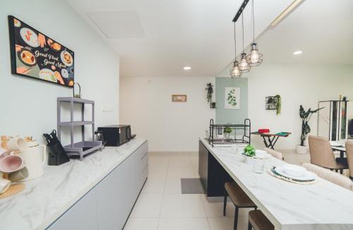 Central District Apartment | Mahjong Midvalley The Jade 3Br8pax Mosaic Southkey by Our Stay