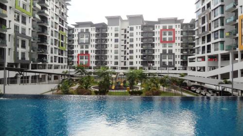 Bandar Mahkota Cheras Apartment | Discover Mahkota Cheras Condo: Ideal for Families & Groups