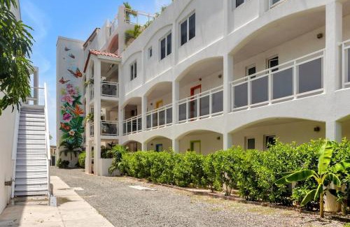 Maho Apartment | Maho Beach House - Elegant 1 Bedroom, Beach Level