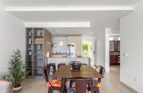 Maho Apartment | Maho Beach House - Elegant 1 Bedroom, Beach Level
