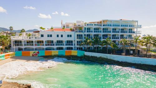 Maho Apartment | Maho Beach House - Elegant 1 Bedroom, Beach Level