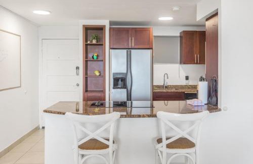 Maho Apartment | Tranquil Oceanfront Retreat at Maho Beach Condo