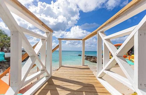 Maho Condo | Pet-Friendly Caribbean Oasis at Sunset Beach with Spa