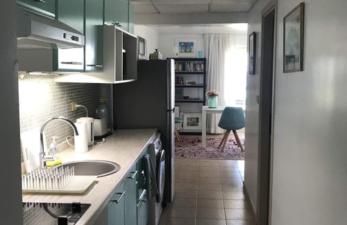 Maho Apartment | Unbeatable Views at Maho Beach – Top-Rated Stay Awaits
