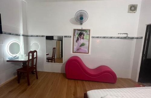 Bien Hoa House | Explore Mai Phương Thúy Motel: Family-Friendly Retreat