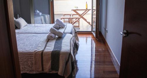 Bermeo Apartment | Stunning Maiala Etxea: Oceanfront with Free Parking & Wifi