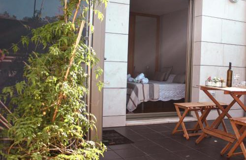 Bermeo Apartment | Stunning Maiala Etxea: Oceanfront with Free Parking & Wifi