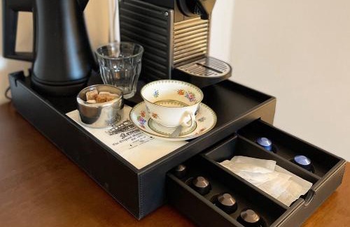 Kew Hotel | Inviting Maids Guest Rooms: Pet-Friendly with Breakfast