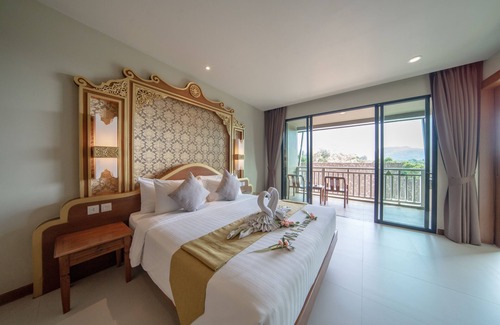 Mai Khao Hotel | Relax at Maikhao Palm Beach Resort with Pool & Restaurant