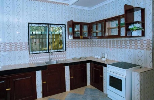 Moshi Apartment | Family-Friendly Retreat at Maili 6 Private Apartments