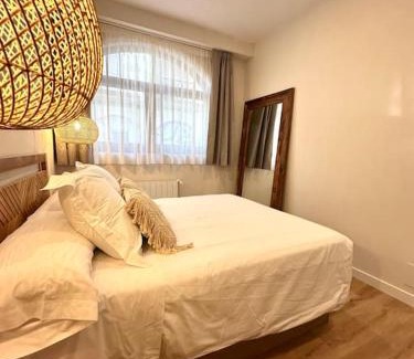 Loredo Apartment | Kid-Friendly Retreat at Main Beach - Lavalle Apartamentos