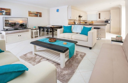 Jeffreys Bay Apartment | Oceanfront Main Beach Penthouse with Breathtaking Views