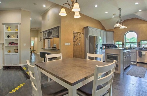 Allen Villa | Discover Main House: Pool, Spa & Home Theatre Retreat