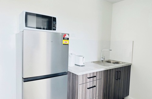 Beenleigh Hotel | Inviting Main Residences: Spa & Dining in a Prime Locale