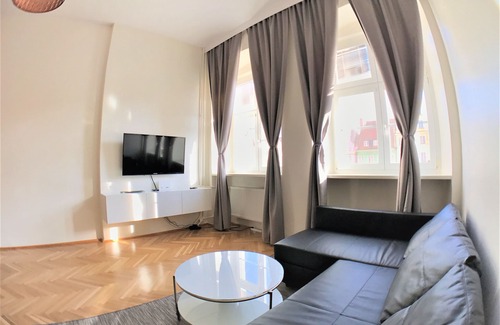 Wroclaw Old Town Apartment | Experience Main Sqr-Rynek View with 24h Self Check-In