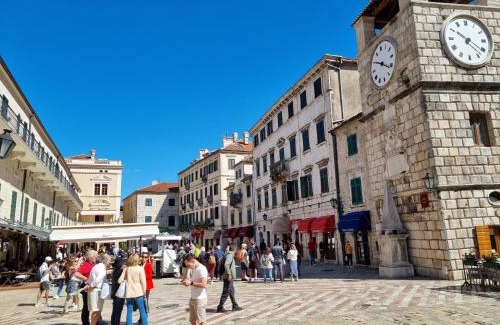 Kotor Old Town Apartment | Unforgettable Stay at Main Square View - 4-Star Rated Hotel
