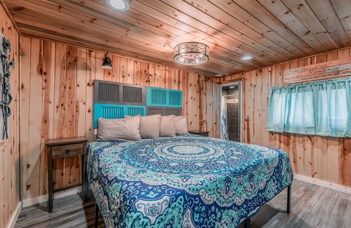 Ruidoso Cabin | Discover Main Squeeze: A 10/10 Pet-Friendly Retreat