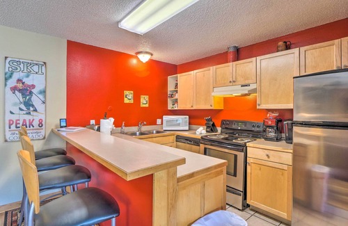 Historic District Condo | Pet-Friendly Condo with Balcony in Tannhauser - Guest Rated 9.8