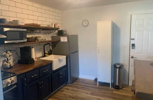 Ludlow Apartment | Lake View Main St Studio - Guest Rated 10/10!