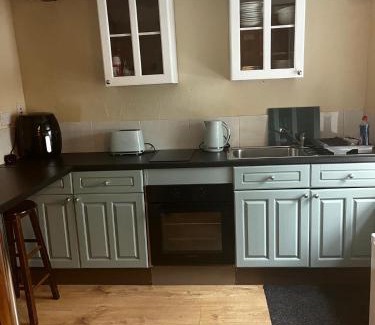 Ballycastle House | Comfortable Stay at Main Street - Pet and Child Friendly