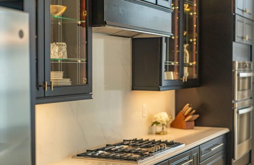 Deadwood Apartment | Elegant Main Street Condo Overlooking Outlaw Square
