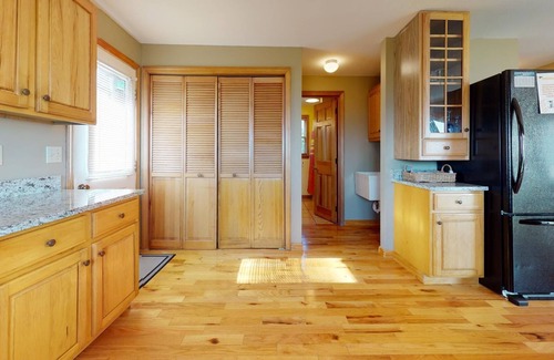 Camp Ellis House | Coastal Maine Beach Home: Family-Friendly Oasis by Waves