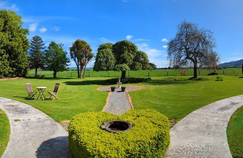 Conical Hill House | Discover Mainholm Lodge: Your Perfect Escape Awaits