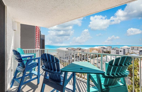 Fort Walton Beach - Destin Condo | Mainsail 471 - Gulf Front Condo, Community Pool, Hot Tub, Free Beach Service!