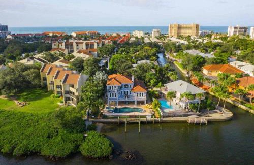 Siesta Key House | Discover Mainsail: Family-Friendly 4-Star Hotel with Pool