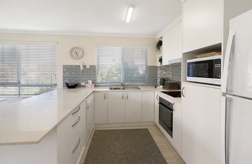 Mooloolaba Apartment | Experience MAINSAIL8 - Oceanfront Bliss at Mooloolaba Beach