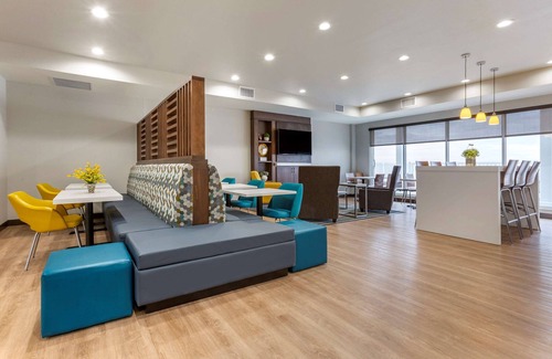 Carlsbad Hotel | Discover MainStay Suites Carlsbad South: Family-Friendly Stay